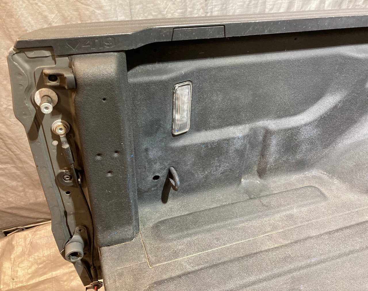 2020-2024 Jeep Wrangler Gladiator JT OEM Truck Bed Assembly / Sting-Gray JT002 - Image 3
