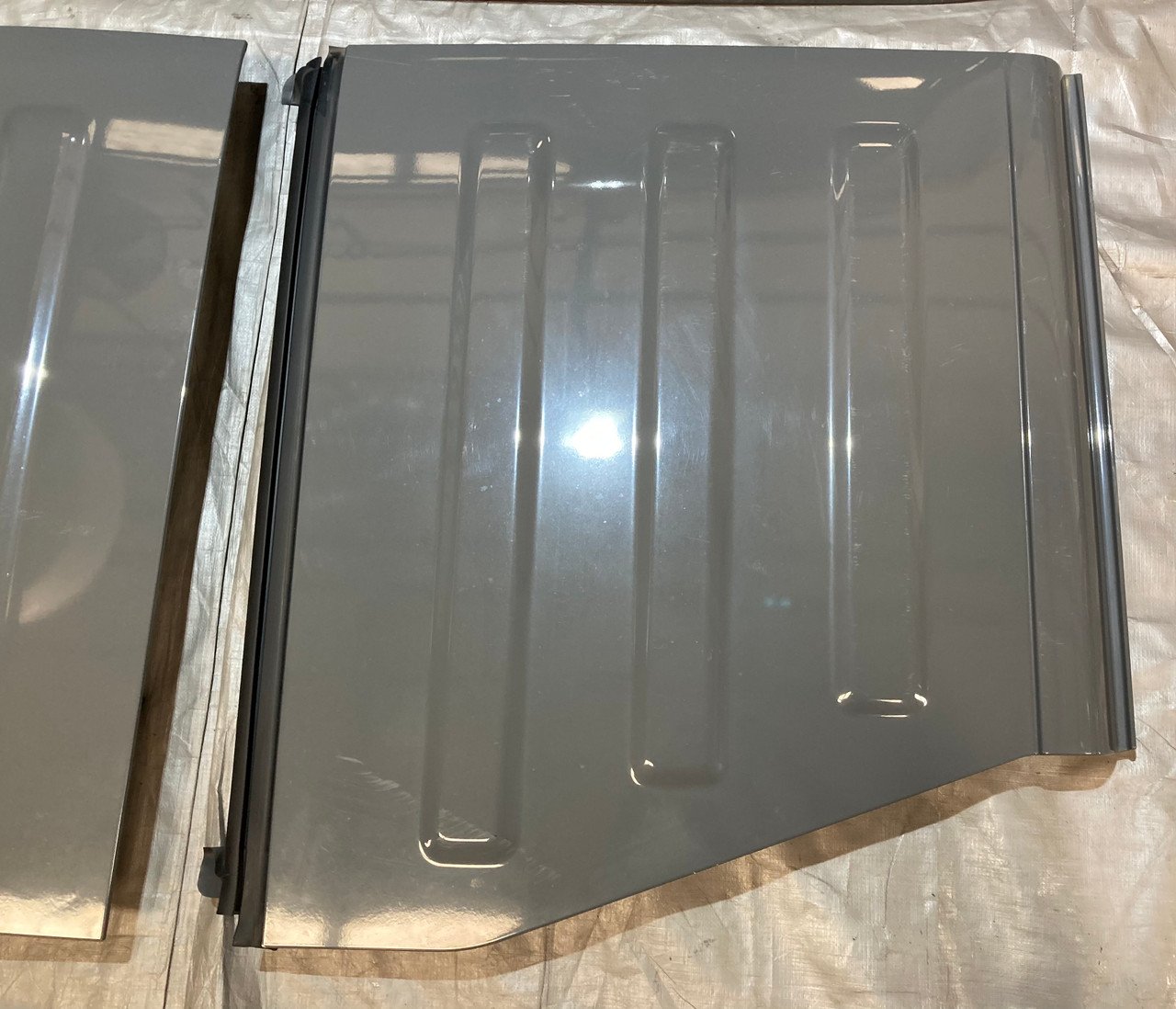 2020-2024 Jeep Gladiator JT OEM Removable Hard Top Assembly w/ Freedom Panels / Sting-Gray JT002 - Image 7