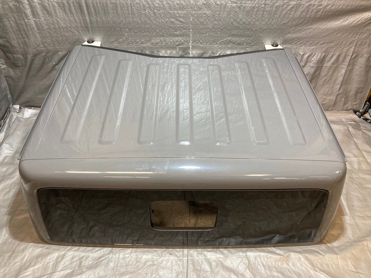 2020-2024 Jeep Gladiator JT OEM Removable Hard Top Assembly w/ Freedom Panels / Sting-Gray JT002 - Image 11