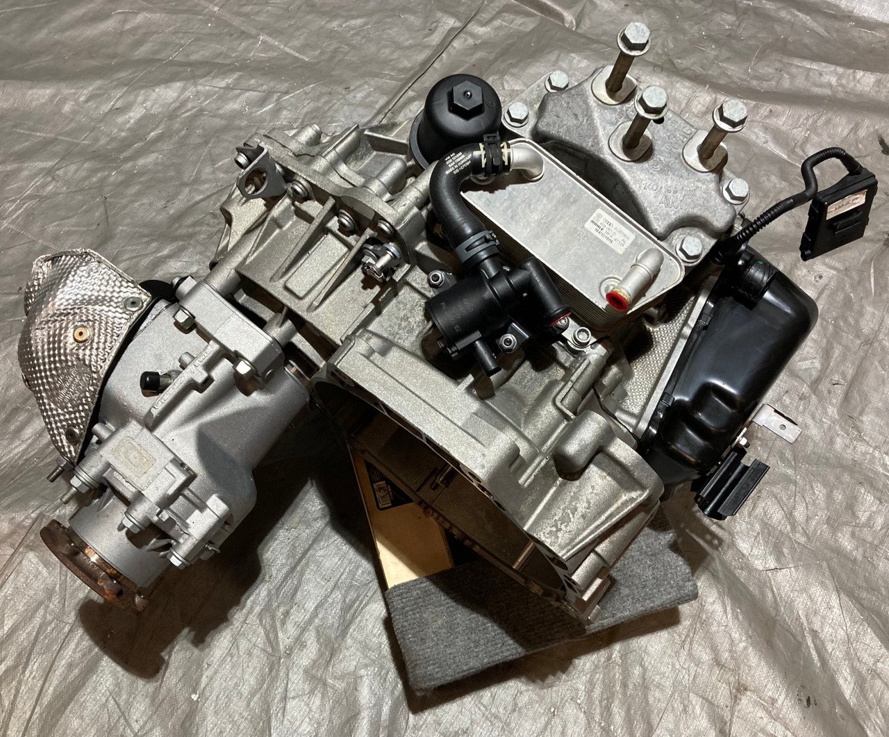 2015-2017 Volkswagen MK7 Golf R 6 Speed DSG Automatic Transmission / Transfer Case / PZS / 108k M7R10 - Image 3