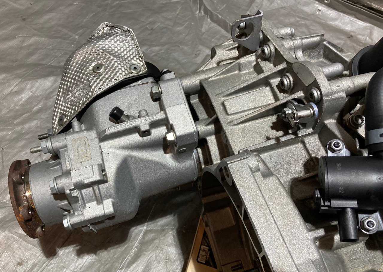 2015-2017 Volkswagen MK7 Golf R 6 Speed DSG Automatic Transmission / Transfer Case / PZS / 108k M7R10 - Image 6