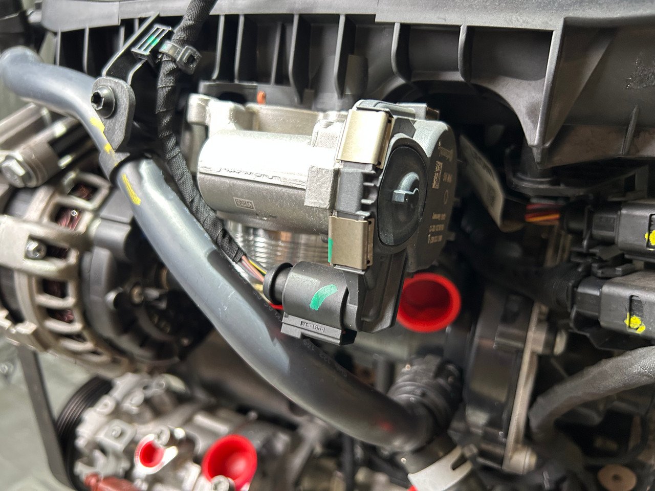 2022-2025 Volkswagen MK8 Golf R 2.0l Engine Long Block / DSFA / 19K M8R01 - Image 10