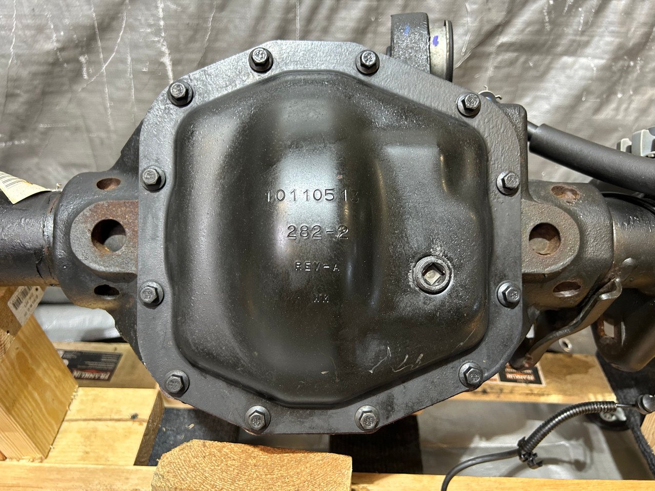 2020-2024 Jeep Gladiator JT Dana M210 Wide Track Front Axle Assembly / 4.10 / 68376929AJ / 28K JT003 - Image 6