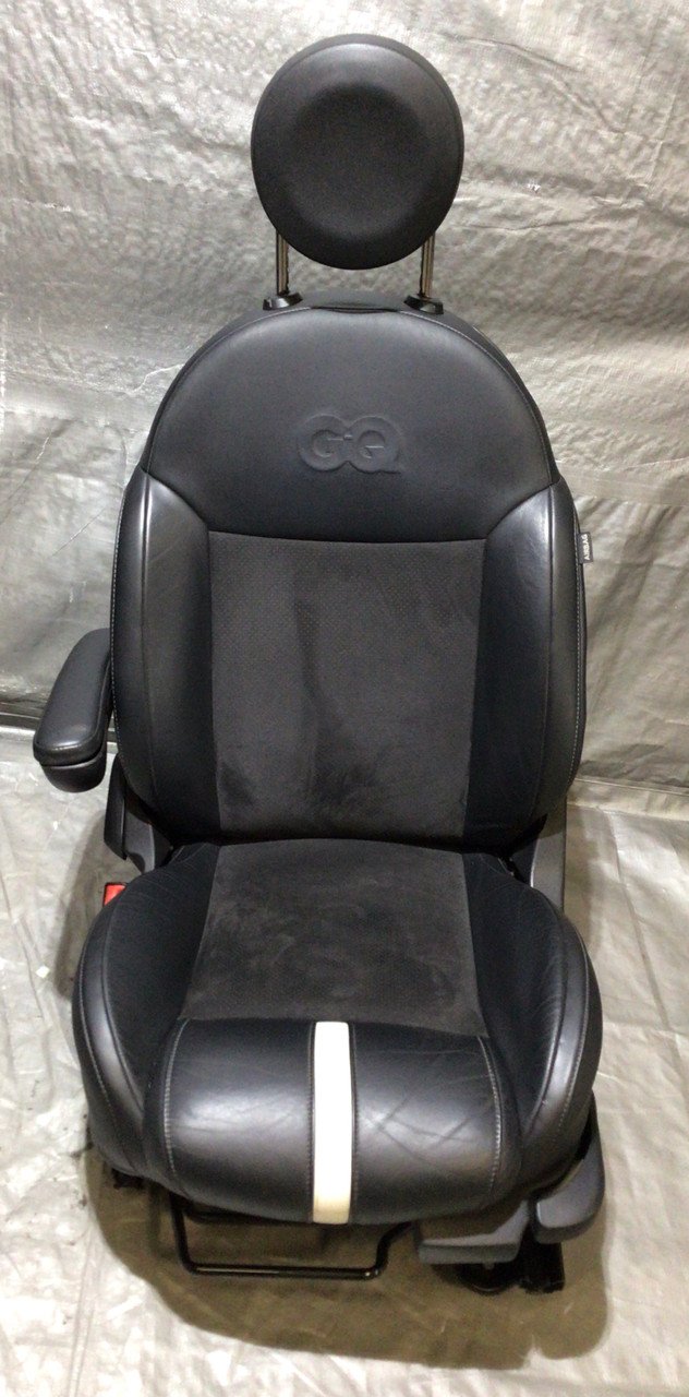 2014 Fiat 500c GQ Edition Black Leather / Suede Front & Rear Seat Set / F5017 - Image 34