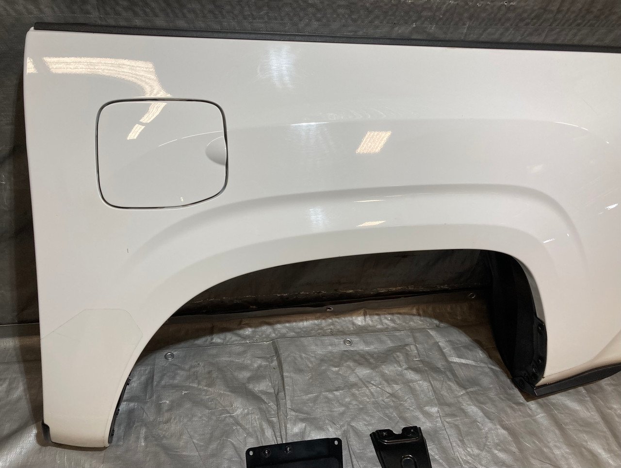 2016-2023 Toyota Tacoma 5' Driver Side Truck Bed Body Panel / Ice Cap TC003 - Image 4