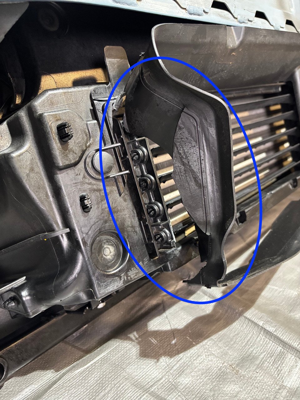 2022-2023 Ford Maverick 2.0l Front Core Support / Radiator / Cooling Fan Assembly / 29K MV005 - Image 6