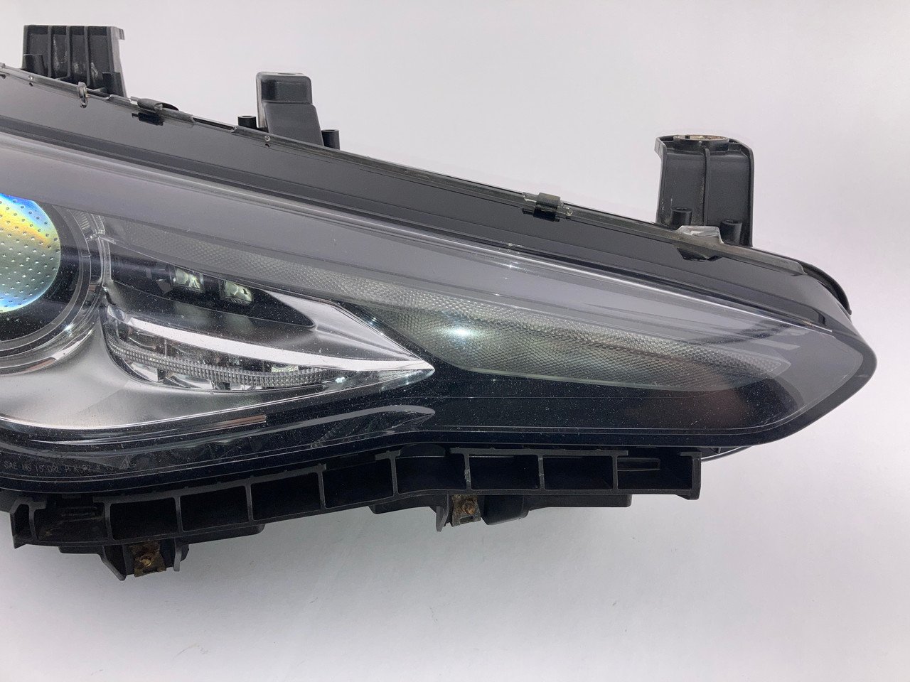 2017-2019 Alfa Romeo Giulia Passenger Xenon HID Headlight / AG005 - Image 3