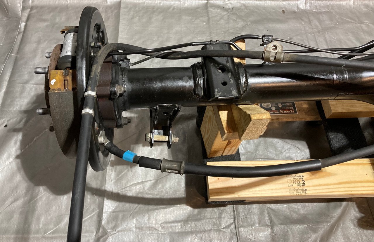 2016-2023 Toyota Tacoma 3.5l V6 RWD Rear Axle Assembly / Differential / 3.90 / 101K TC001 - Image 4