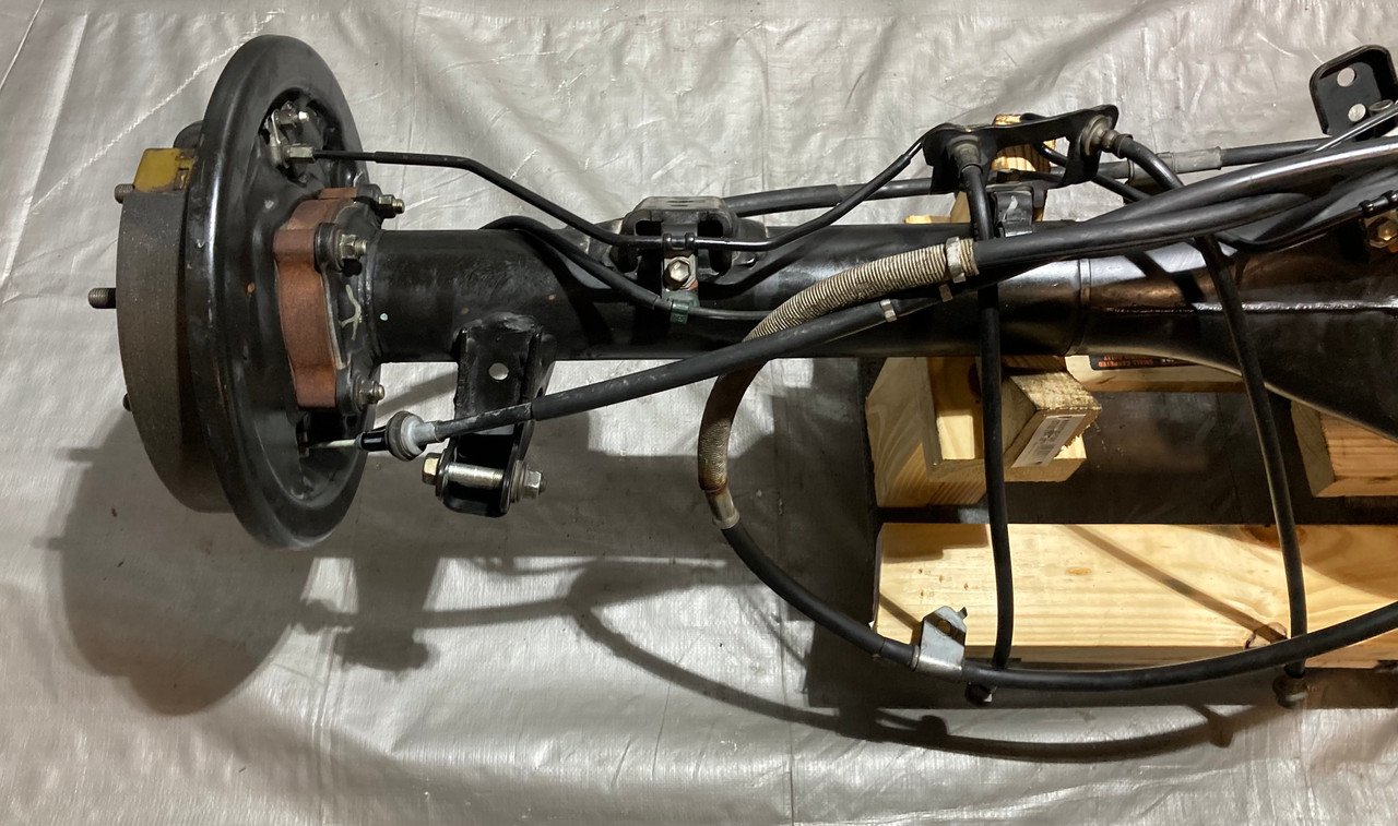 2016-2023 Toyota Tacoma 2.7 RWD Rear Axle Assembly / Differential / 4.30 / Automatic / TC002 - Image 12