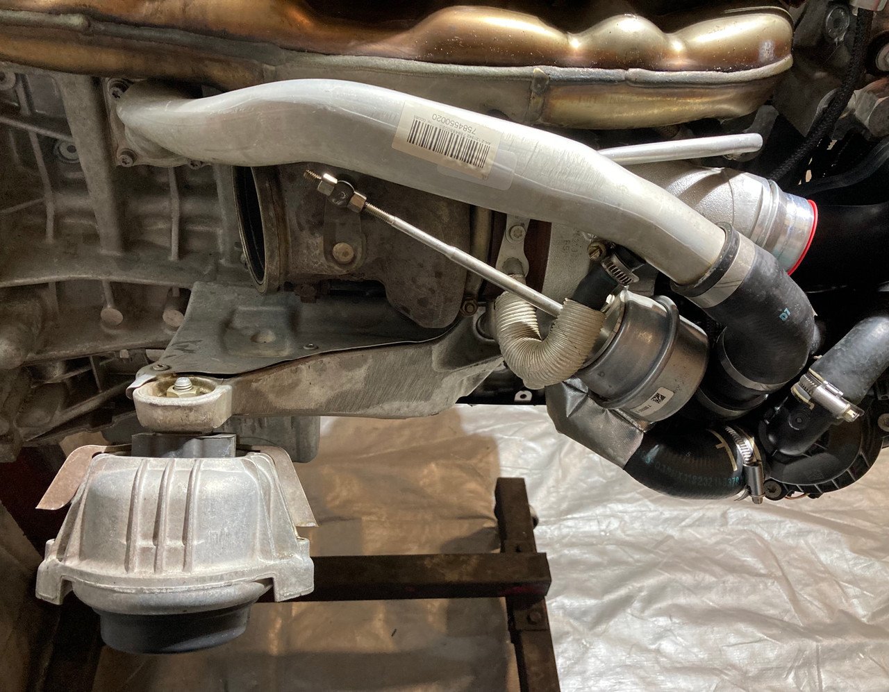 *DAMAGED* 2011-2013 BMW 135i N55B30A 3.0l Engine Long Block w/ Turbocharger / 78K B1011 - Image 14