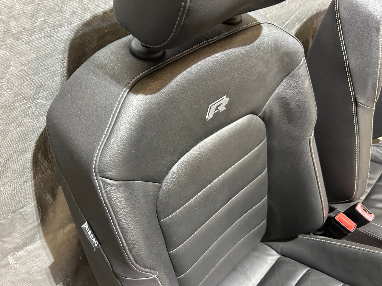 2015-2017 Volkswagen MK7 Golf R Black Leather Front Seats / Pair / M7R09 - Image 21