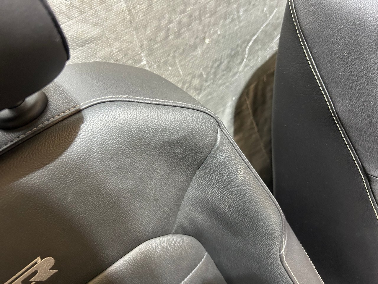 2015-2017 Volkswagen MK7 Golf R Black Leather Front Seats / Pair / M7R09 - Image 22