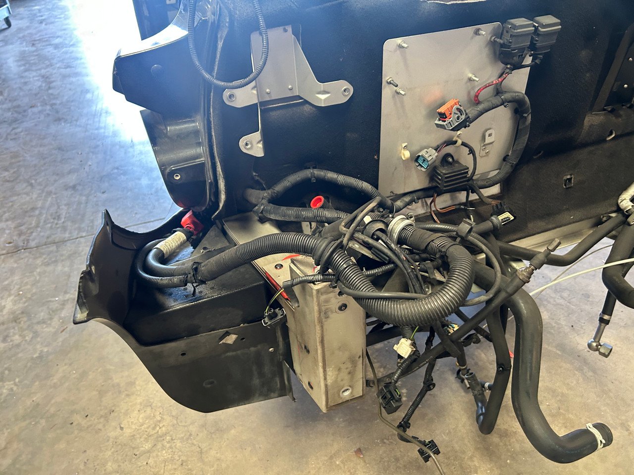 2005-2011 Lotus Elise OEM Vehicle Chassis Structure / *DAMAGE* / Starlight Black Metallic LEL01 - Image 15