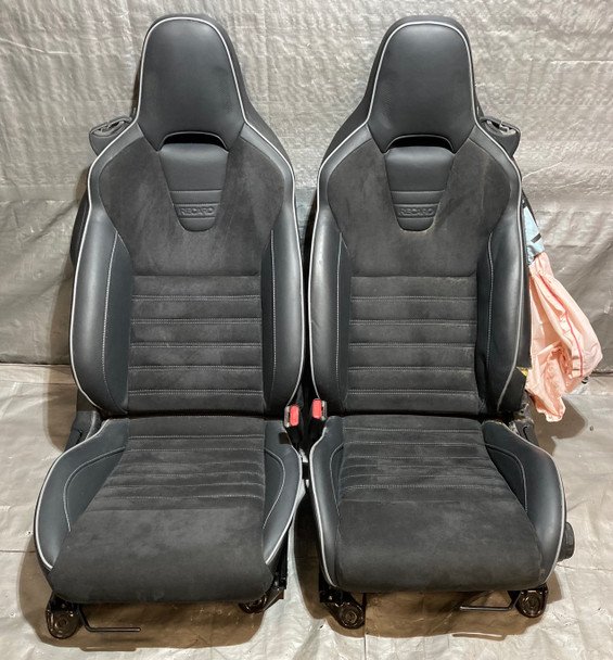 2016-2023 Mazda Mx5 Miata Recaro Seats w/ Rails / White Stitching / Pair *DAMAGED* / ND044