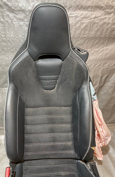 2016-2023 Mazda Mx5 Miata Recaro Seats w/ Rails / White Stitching / Pair *DAMAGED* / ND044 - Image 4