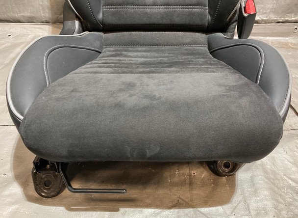2016-2023 Mazda Mx5 Miata Recaro Seats w/ Rails / White Stitching / Pair *DAMAGED* / ND044 - Image 14