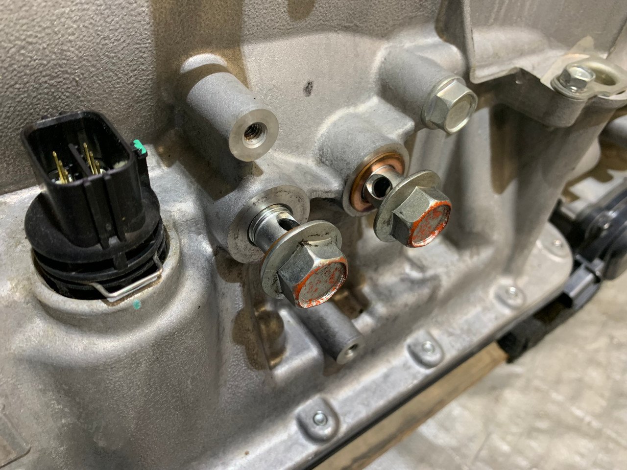2017-2018 Infiniti Q60 2.0T RWD 7 Speed Automatic Transmission / 47k / IQ602 - Image 7