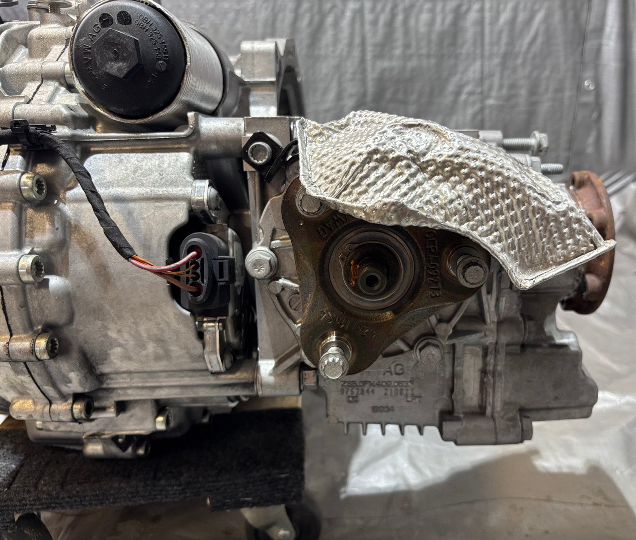 2022-2025 Volkswagen MK8 Golf R DSG Automatic Transmission w/ Transfer Case / VES / 19K M8R01 - Image 10