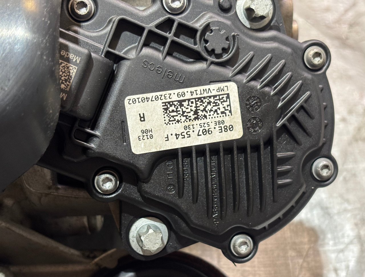 2022-2024 Volkswagen MK8 Golf R Rear Differential Assembly / Automatic / 19K M8R01 - Image 11