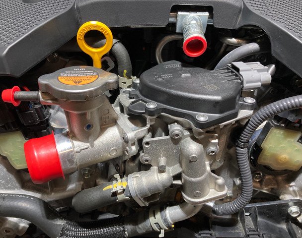 2023-2024 Nissan Z 3.0l VR30DDTT Engine Long Block w/ Turbochargers / Automatic / 6k NZ001 - Image 4