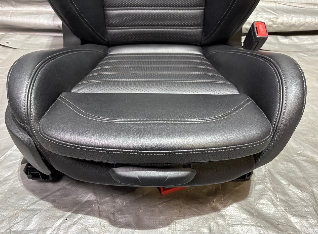 2017-2022 Alfa Romeo Giulia Ti Black Leather Front & Rear Seat Set / AG006 - Image 24
