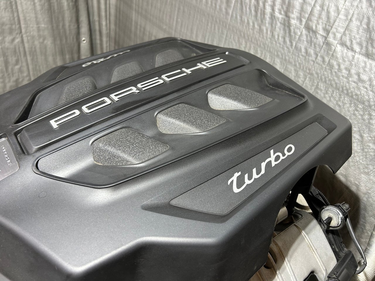 2015-2016 Porsche Macan Turbo 3.6l Engine Long Block w/ Turbochargers / 84K PM006 - Image 4