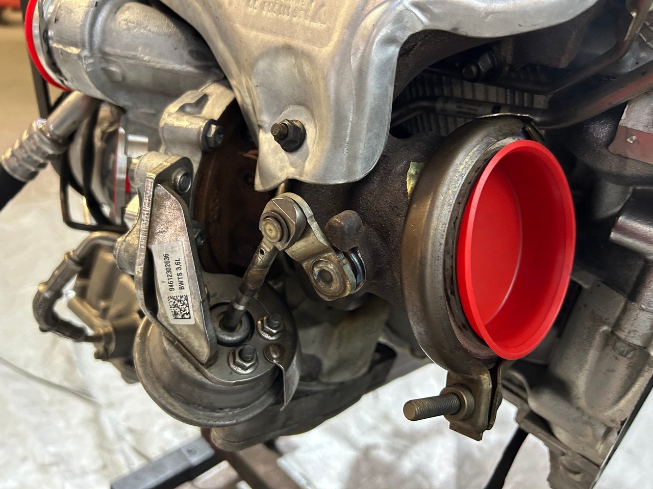 2015-2016 Porsche Macan Turbo 3.6l Engine Long Block w/ Turbochargers / 84K PM006 - Image 17