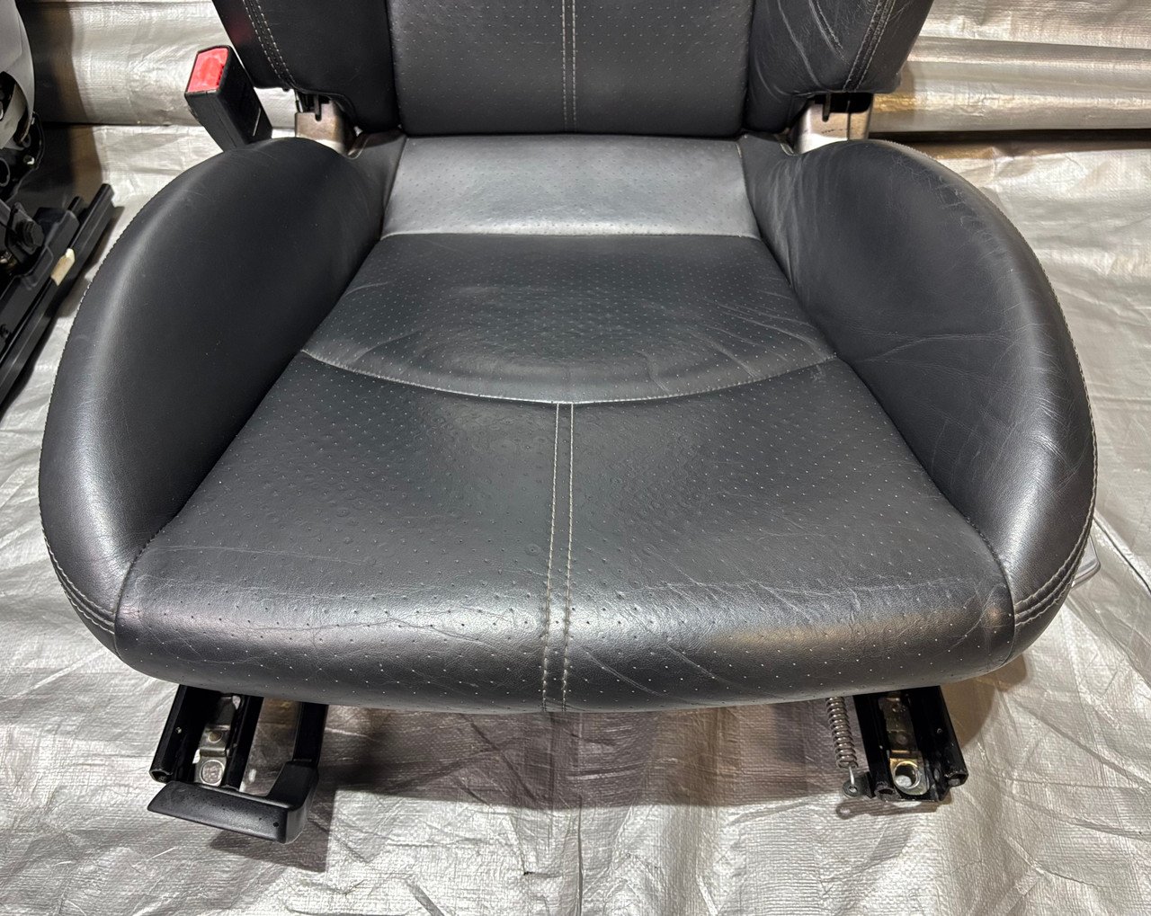 2005-2012 Porsche 997 911 / 987 Boxster / Cayman Black Leather Hard Back Sport Seats / Pair / 2 Way Power / P7009 - Image 3