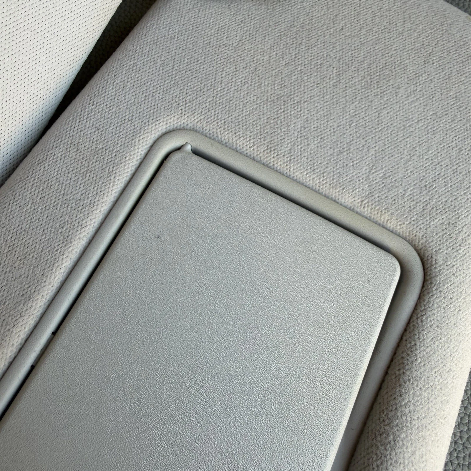 SOf2 Sun Visor 2003-2009 Mercedes E320 E350 E500 E550 E55 AMG E63 AMG Light Gray OEM - Image 8