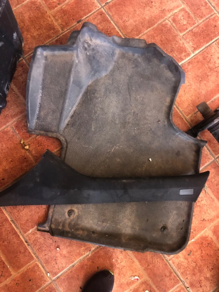 Mercedes Benz Sprinter cargo van parts 2020 Lots of parts. Selling as a set only - Image 13