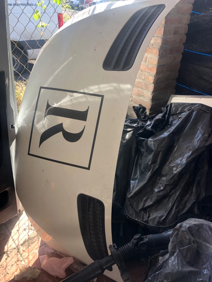 Mercedes Benz Sprinter cargo van parts 2020 Lots of parts. Selling as a set only - Image 17