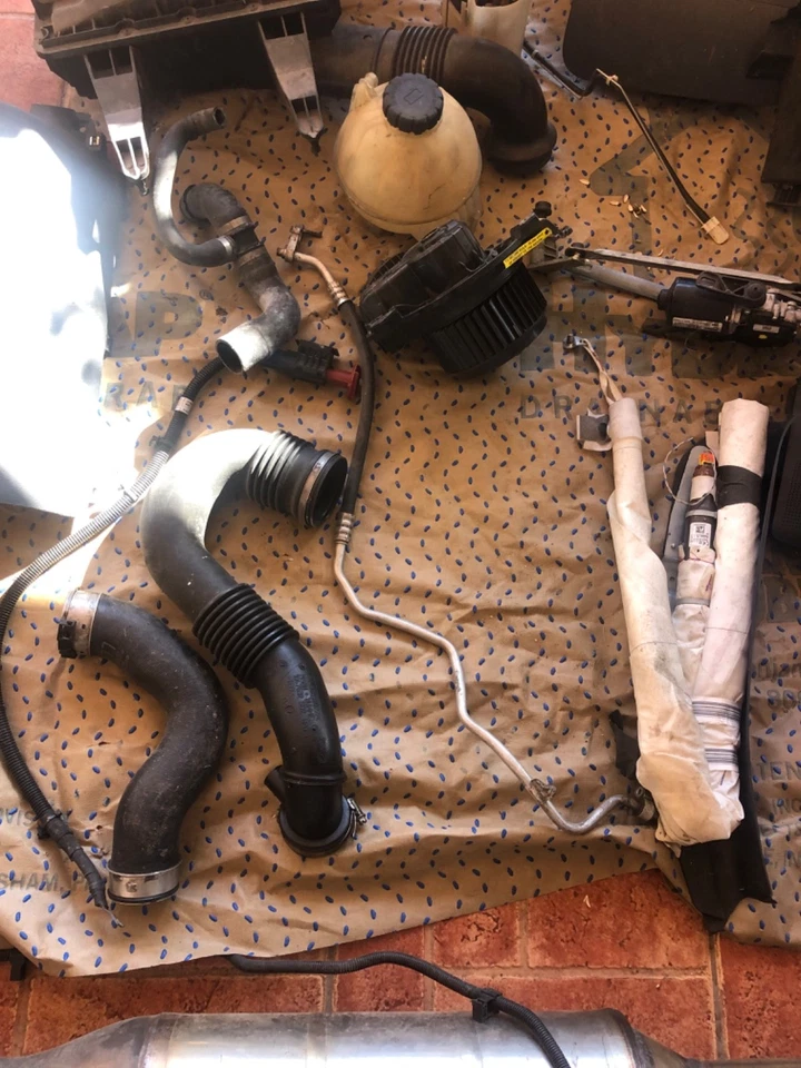 Mercedes Benz Sprinter cargo van parts 2020 Lots of parts. Selling as a set only - Image 9